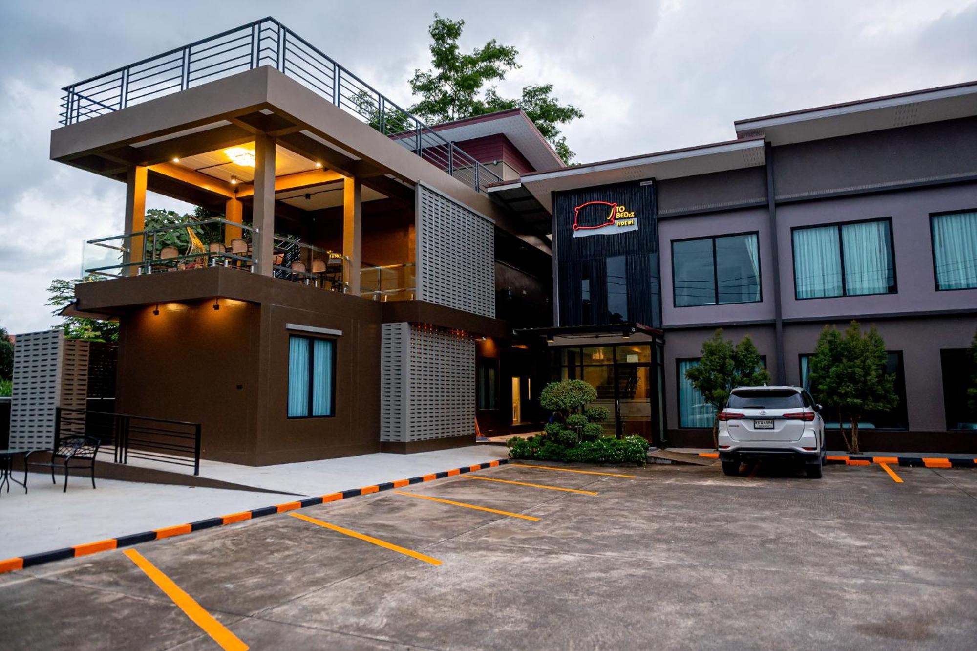 Tobedzz Hotel Ranong Exterior photo
