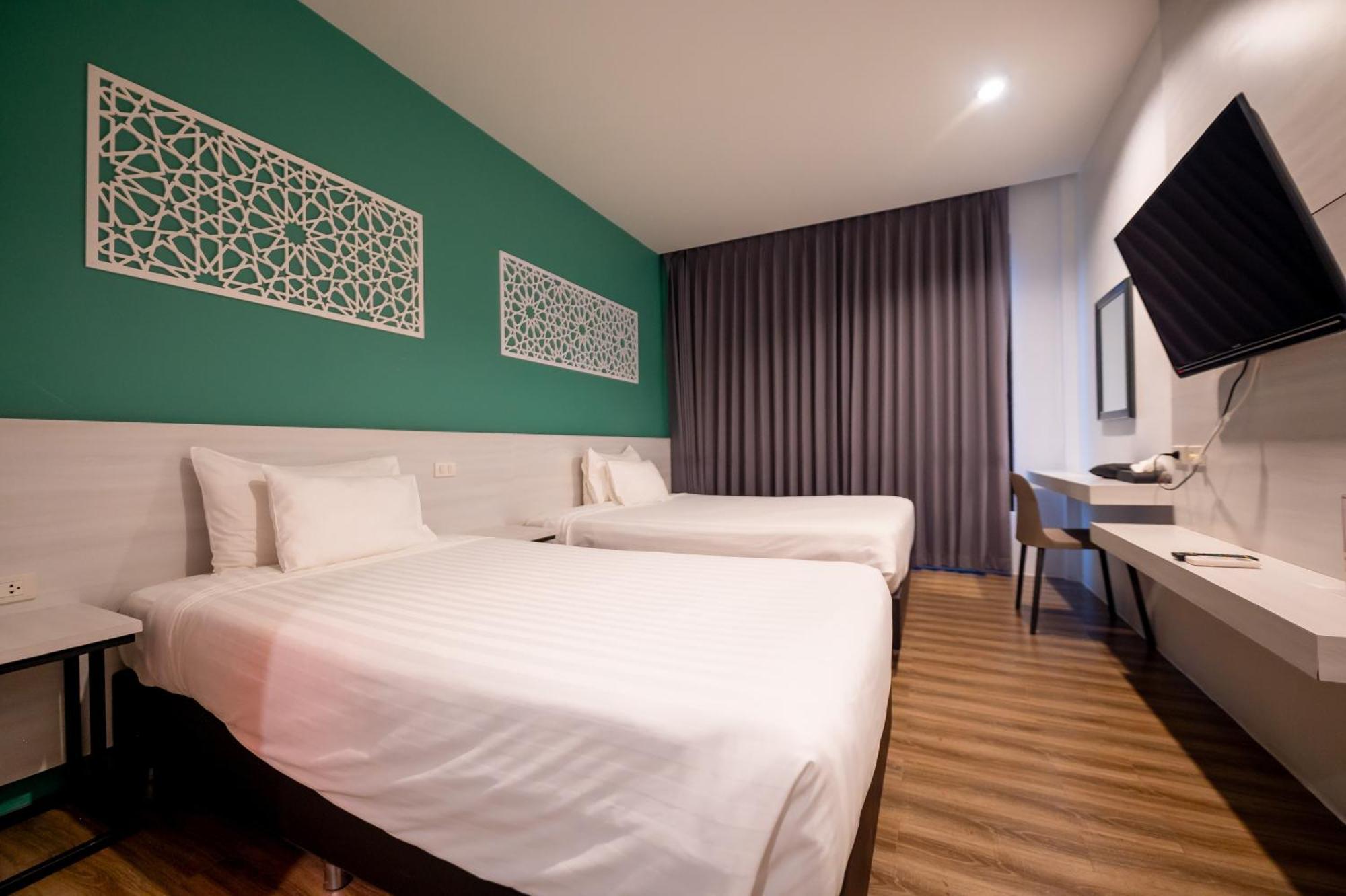 Tobedzz Hotel Ranong Exterior photo